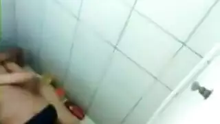 المتعة الذاتية بالهزاز قبل الجنس القاسي