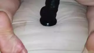 تحرش أثناء مشاهدة التلفزيون