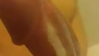 شميلات ثولاثي عنيف